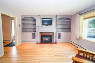 650 Somerset St, Rumford, ME 04276 - Photo 13