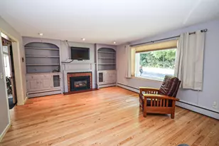 650 Somerset St, Rumford, ME 04276 - Photo 15