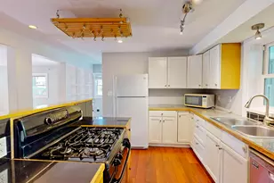 19 Bradbury St, Belfast, ME 04915 - Photo 11