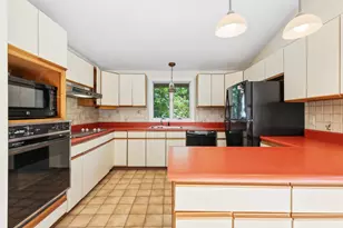 300 Blackstrap Rd, Falmouth, ME 04105 - Photo 9