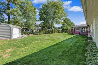 19 Bonnallie Avenue, Lewiston, ME 04240 - Photo 21