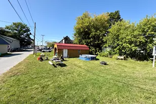 8 Cushman St, Lincoln, ME 04457 - Photo 27