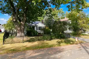 33 Franklin St, Waterville, ME 04901 - Photo 5