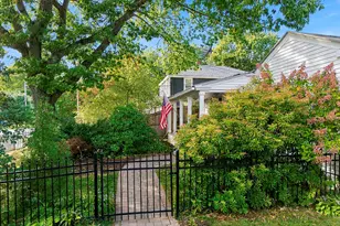 33 Franklin St, Waterville, ME 04901 - Photo 3