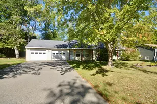 16 Oak St, Newport, ME 04953 - Photo 1