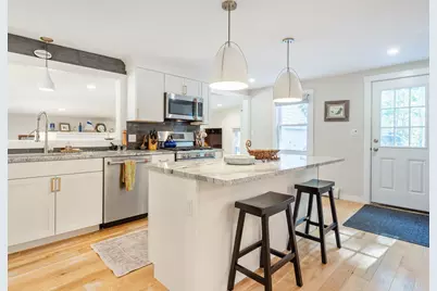 303 Middle Road, Falmouth, ME 04105 - Photo 7