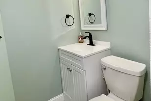 17 Oakwood Rd, Cape Elizabeth, ME 04107 - Photo 29