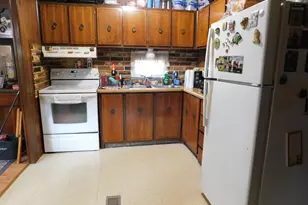 33 Chestnut St, Skowhegan, ME 04976 - Photo 19