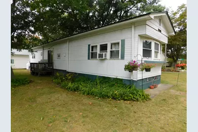 33 Chestnut Street, Skowhegan, ME 04976 - Photo 5