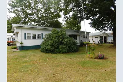 33 Chestnut Street, Skowhegan, ME 04976 - Photo 3