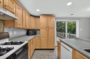 6 Strout Brk Dr, Standish, ME 04085 - Photo 11