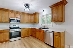 52 Bradford Rd, Turner, ME 04282 - Photo 9