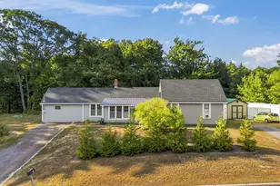 12 Middlesex Rd, Topsham, ME 04086 - Photo 1