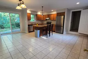 25 Falmouth Rd, Falmouth, ME 04105 - Photo 17