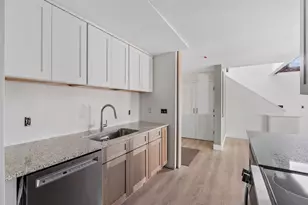 18 Ocean St, South Portland, ME 04106 - Photo 13