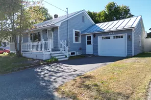156 Congress St, Millinocket, ME 04462 - Photo 3