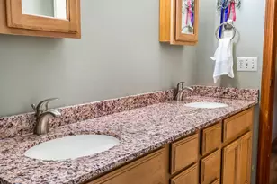 129 Sunderland Dr, Auburn, ME 04210 - Photo 33
