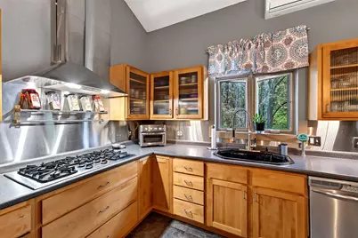26 Fountain Street, Gardiner, ME 04345 - Photo 5