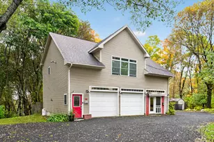 26 Fountain St, Gardiner, ME 04345 - Photo 3