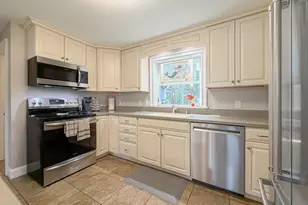 6 Peabody Ln, Saco, ME 04072 - Photo 9