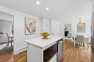 20 Ledgewood Ln, Cape Elizabeth, ME 04107 - Photo 11