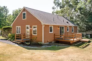 9 Elmwood Ave, Yarmouth, ME 04096 - Photo 9