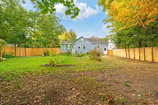 24 Morse St, Freeport, ME 04032 - Photo 9