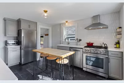 265 W Main Street, Yarmouth, ME 04096 - Photo 3