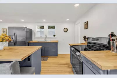 235 Elm Street, Bangor, ME 04401 - Photo 23