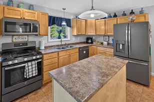 78 Stacey Ln, Kenduskeag, ME 04450 - Photo 11