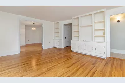 44 Warren Avenue, Cape Elizabeth, ME 04107 - Photo 5
