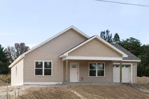 6 Jasmine Ln, Waterville, ME 04901 - Photo 1