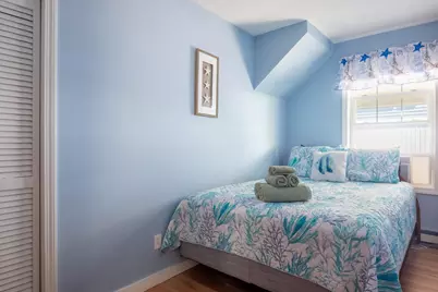 75 E Grand Avenue, Old Orchard Beach, ME 04064 - Photo 17