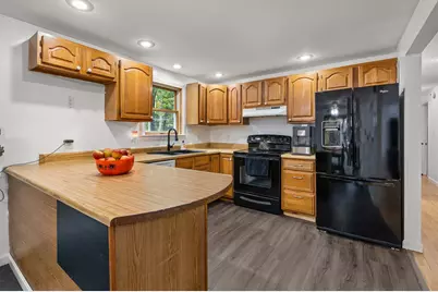 81 Mayfair Way, Waterboro, ME 04061 - Photo 9
