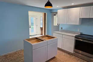 74 Court St, Houlton, ME 04730 - Photo 11