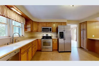 58 Albert Street, Lewiston, ME 04240 - Photo 13