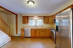 58 Albert St, Lewiston, ME 04240 - Photo 11