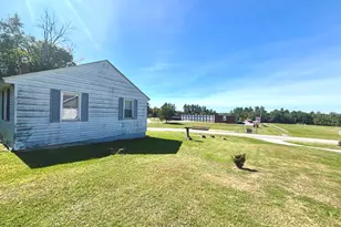 33 Abbot Hill Rd, Dexter, ME 04930 - Photo 9