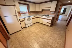 19 Jeffrey St, Lewiston, ME 04240 - Photo 5