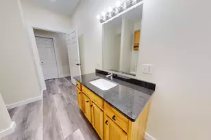 33 Pearl St, Lewiston, ME 04240 - Photo 25