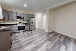 33 Pearl St, Lewiston, ME 04240 - Photo 13