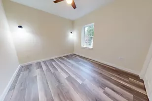 33 Pearl St, Lewiston, ME 04240 - Photo 15