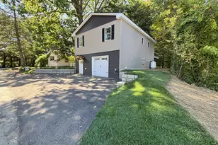 33 Pearl St, Lewiston, ME 04240 - Photo 35