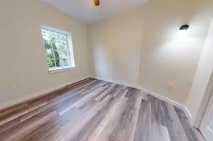 33 Pearl St, Lewiston, ME 04240 - Photo 19