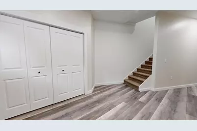 33 Pearl Street, Lewiston, ME 04240 - Photo 5