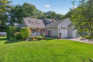 82 Plymouth Grove Dr, Kennebunk, ME 04043 - Photo 1