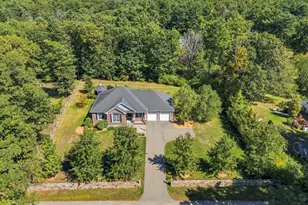 17 Elizabeth Ln, Kittery, ME 03905 - Photo 3