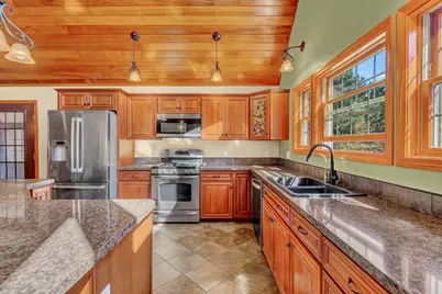 284 Ridge Road, Fairfield, ME 04937 - Photo 9