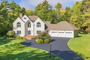 28 Schooner Ridge Rd, Cumberland, ME 04110 - Photo 1