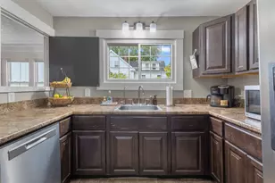 8 Wilson St, Berwick, ME 03901 - Photo 7